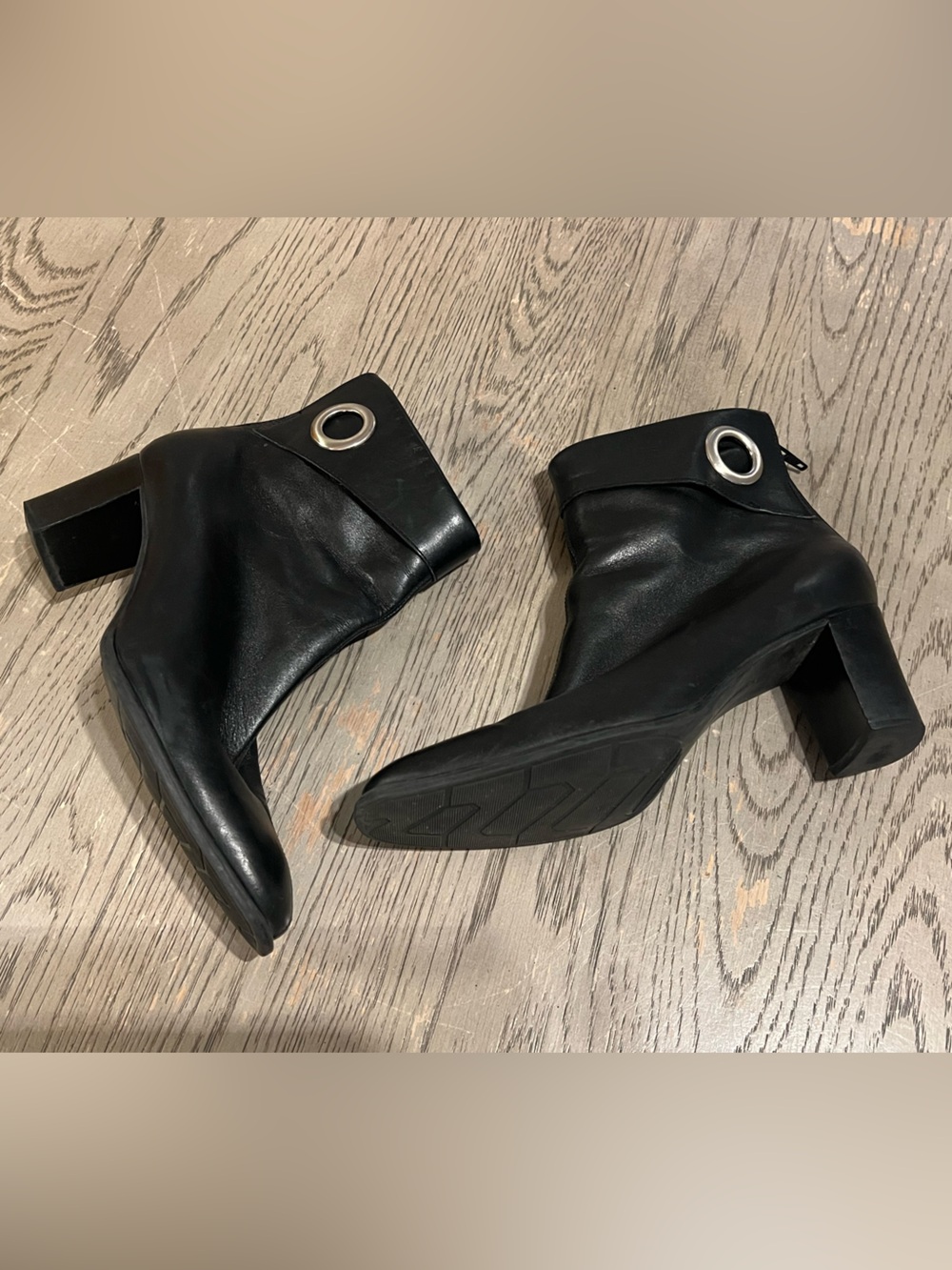 Naturalizer Classic Black Leather Ankle Bootie